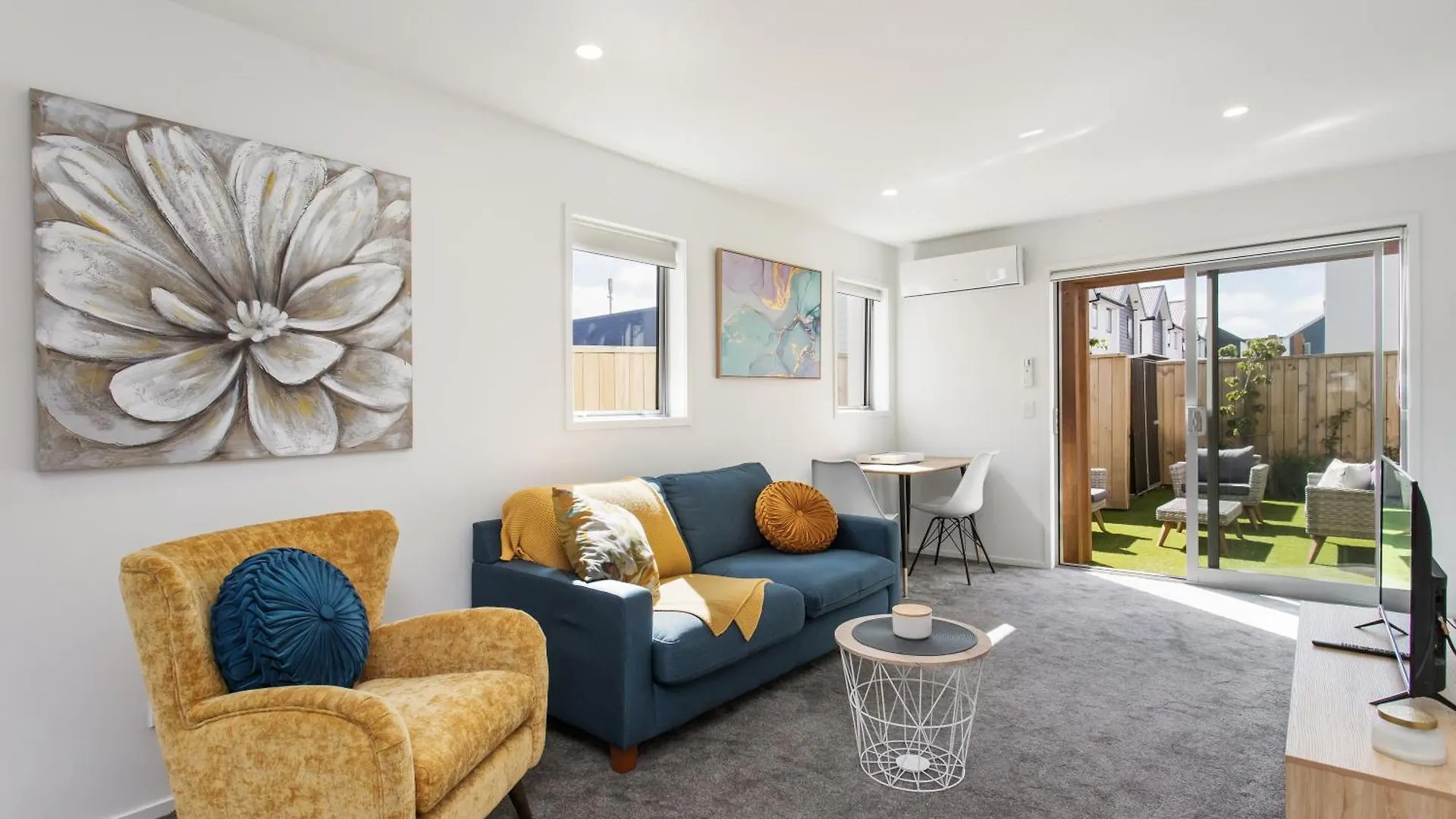 Modern Central Outdoor Living Bonus Handy Cbd Christchurch