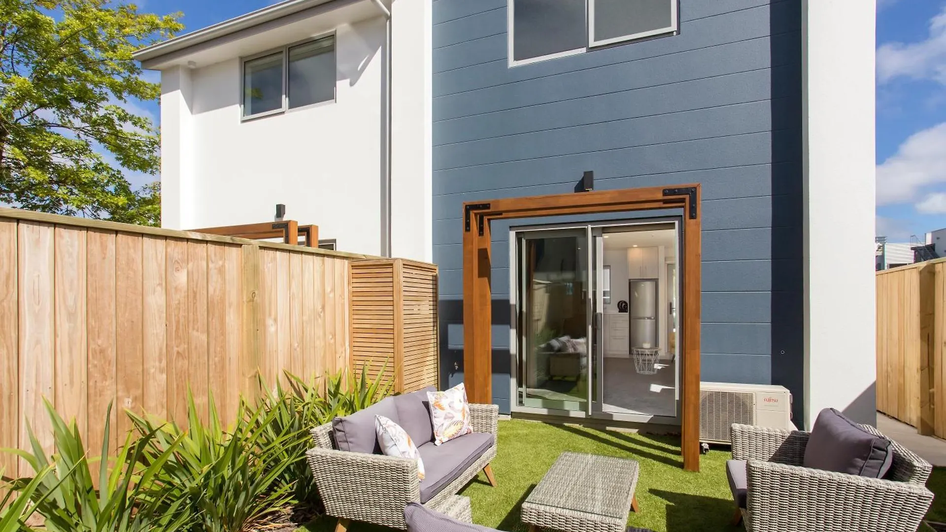 Modern Central Outdoor Living Bonus Handy Cbd Christchurch